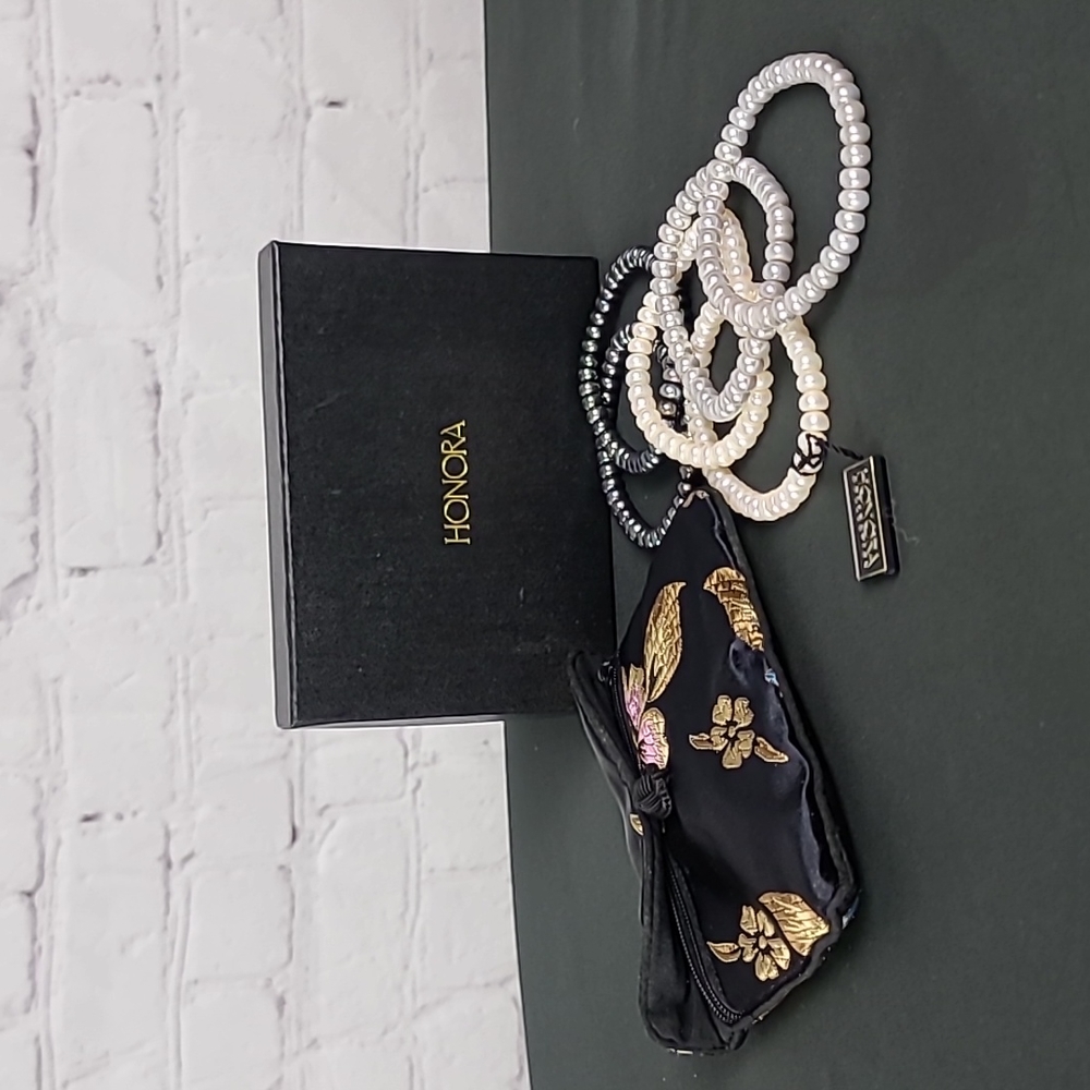 Honora Collection Cultured Pearls.  6 Piece Set.